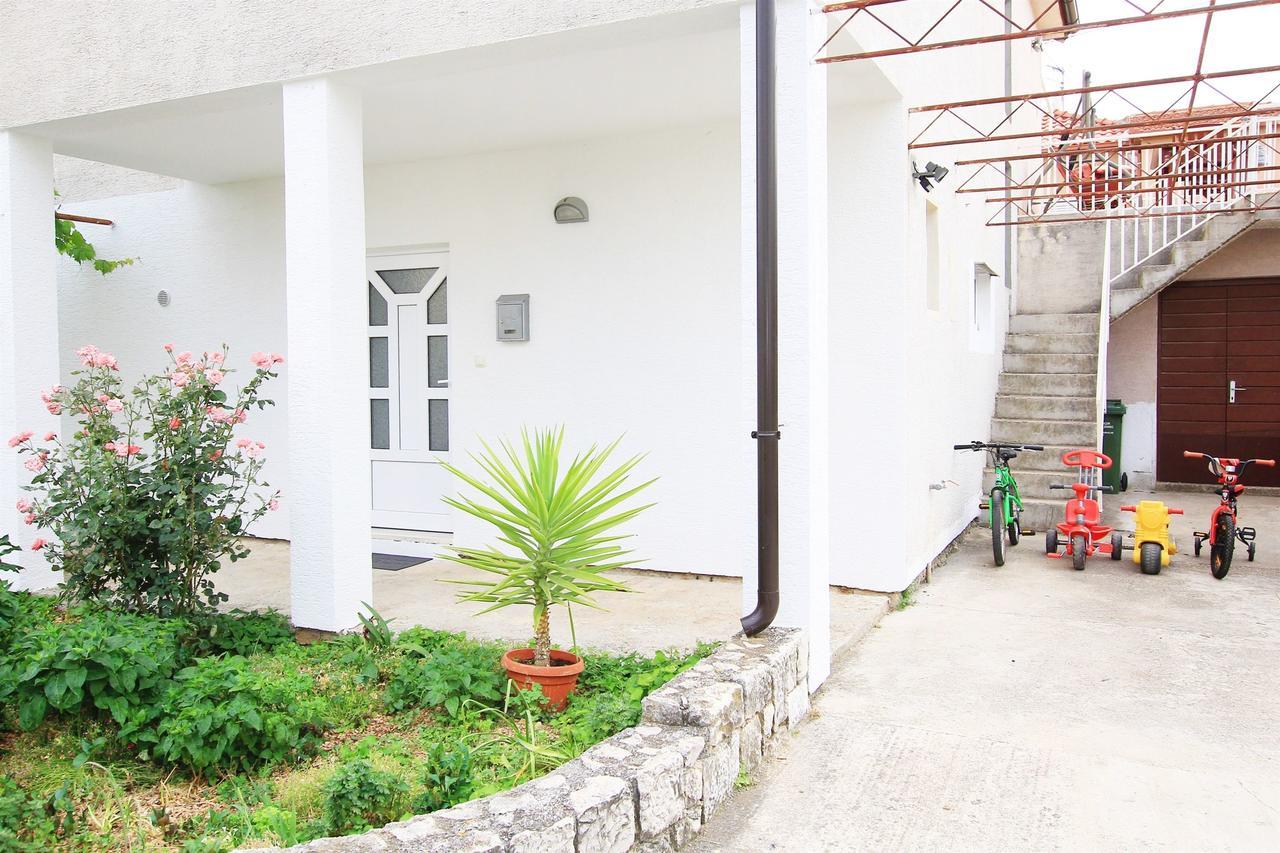Apartment Anica Trogir Exterior foto