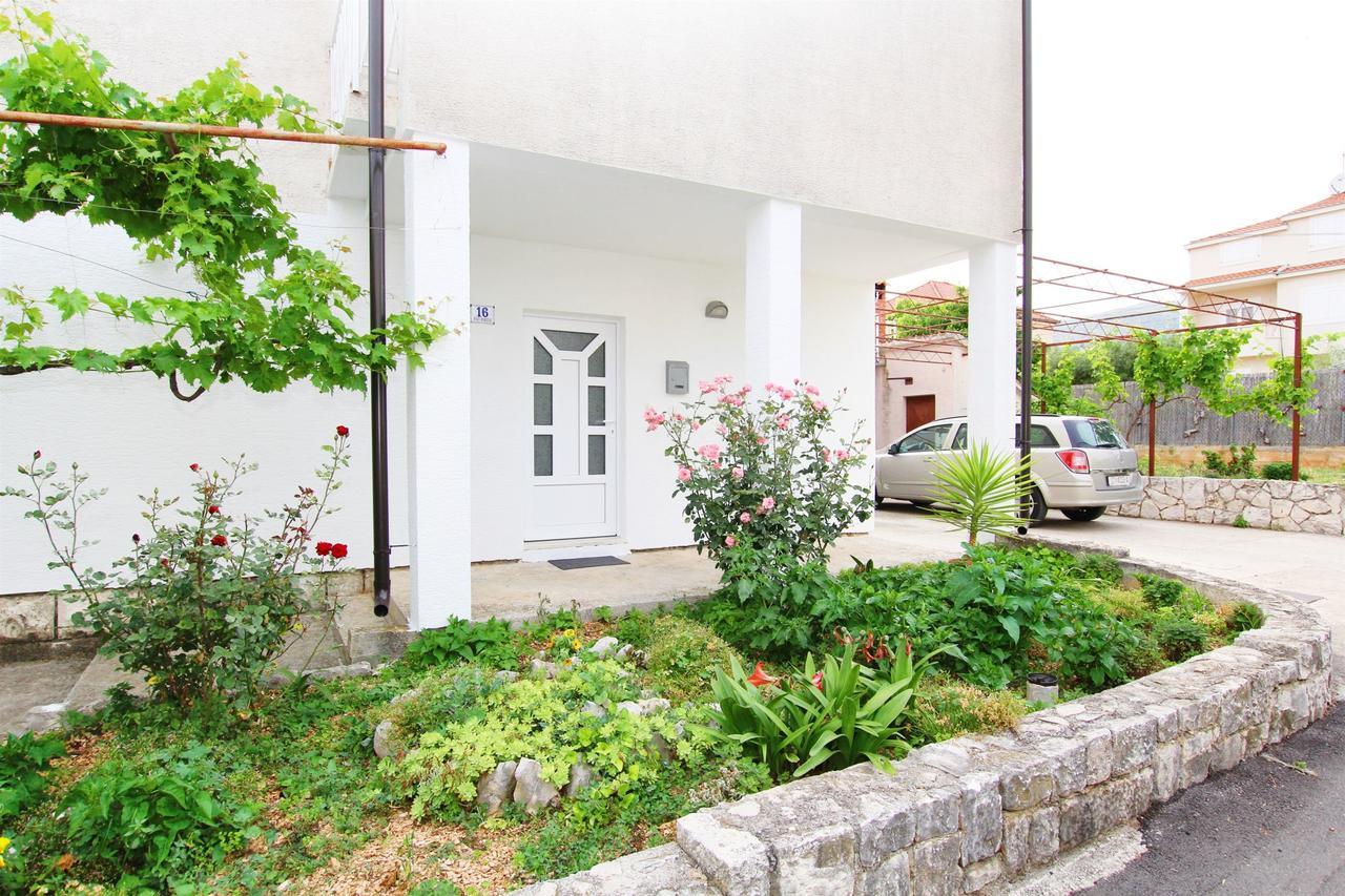 Apartment Anica Trogir Exterior foto